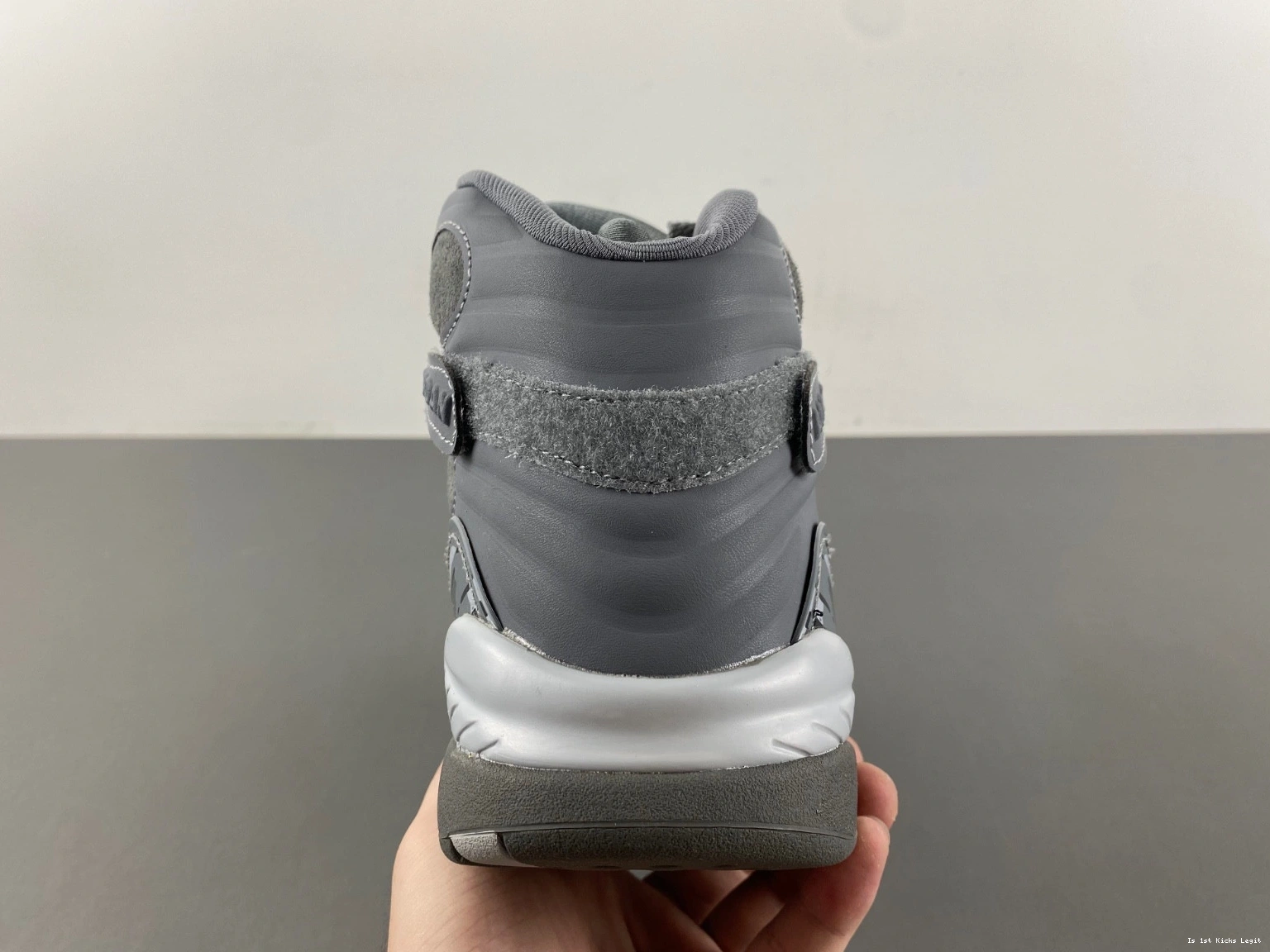 Jordan Men's - 305381-014 Retro Grey Cool 8 1124